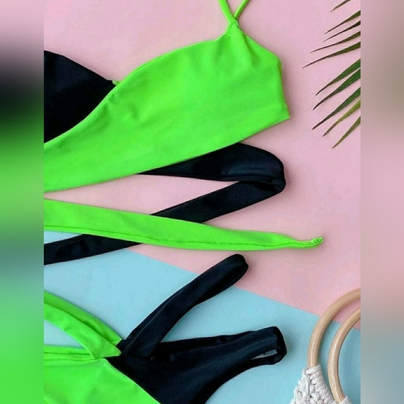 SHEIN Bikini - Green & Black (NEW!!) - Picture 4 of 8